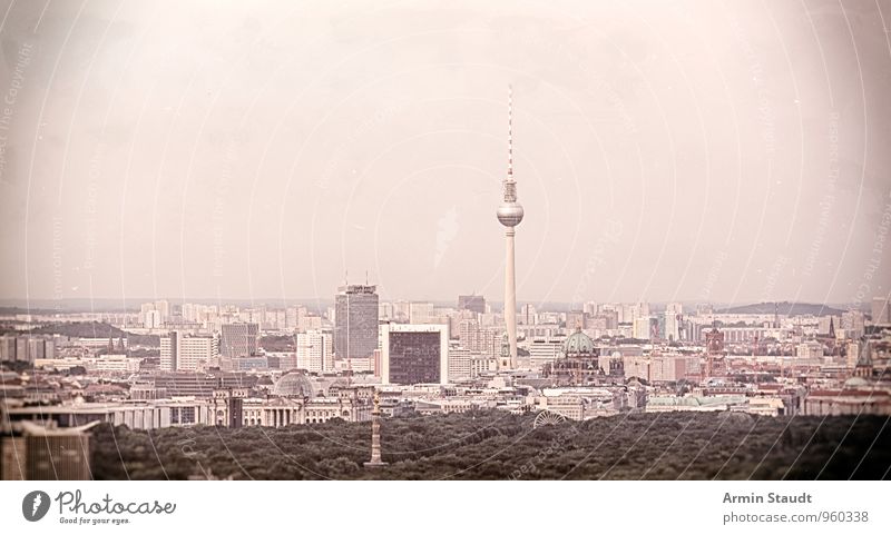 November Berlin Ferien & Urlaub & Reisen Umwelt Landschaft Luft Wolkenloser Himmel Horizont Winter schlechtes Wetter Nebel Stadt Skyline Menschenleer Haus