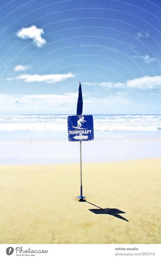 Wo geht's zum surfen? Sand sportlich Surfbrett Surfen Surfschule Surfer Meer Strand Schilder & Markierungen Strandparty Ferien & Urlaub & Reisen sommerlich
