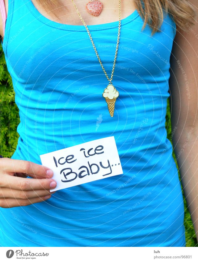 Ice ice Baby ! Top T-Shirt Frau Schnellzug Takt mehrfarbig lesen Jugendliche blau blue Haare & Frisuren eiskette Kette necklace zettelchen Zettel Information