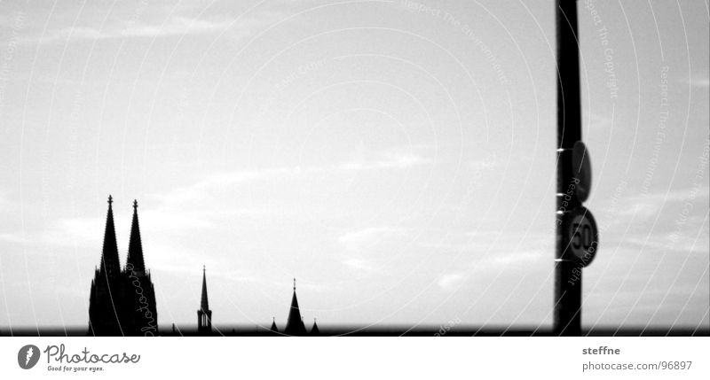 Kölner Ansichten Kölner Dom schwarz weiß 50 Severinsbrücke Panorama (Aussicht) Wolken Gotteshäuser Deutschland Silhouette St. Martin Spitze Himmel groß