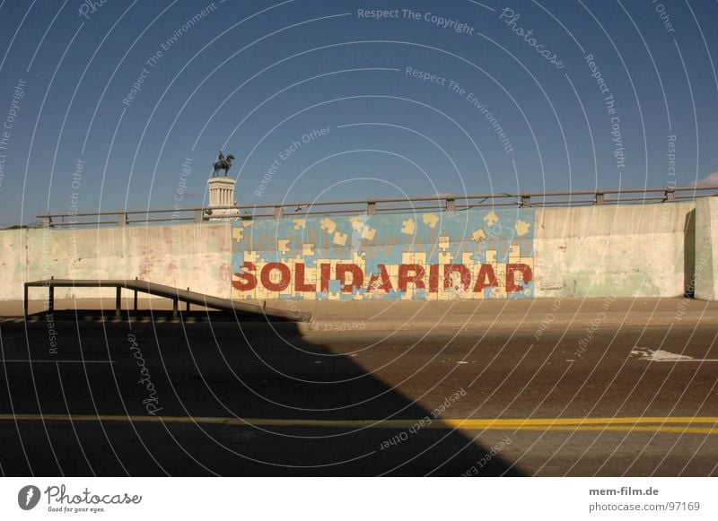 solidaridad international Sozialismus Globalisierung global SPD links Frieden Kuba Kommunismus Wand Wandmalereien Havanna El Malecón Nostalgie Sowjetunion Moral