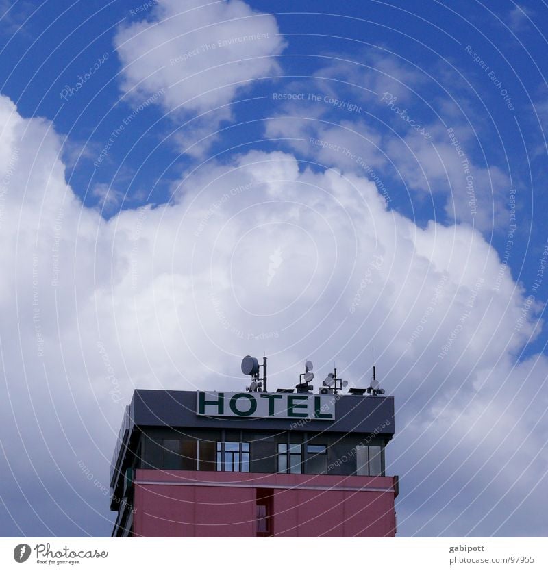 ...such a lovely place Farbfoto Außenaufnahme Menschenleer Textfreiraum oben Tag Ferien & Urlaub & Reisen Tourismus Städtereise Himmel Wolken Gewitterwolken