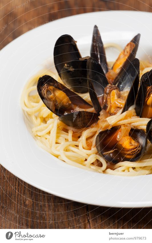 Vongole Lebensmittel Meeresfrüchte Teigwaren Backwaren Abendessen Bioprodukte Italienische Küche Teller Billig gut Miesmuschel Muschel Nudeln Spaghetti Portion