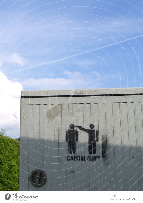 CAPITALISM ™ Kapitalismus schießen Waffe bedrohlich 2 Mann Symbole & Metaphern Spray Schmiererei Schablone Kunst Piktogramm dreckig offen Aufstand Wolken grün