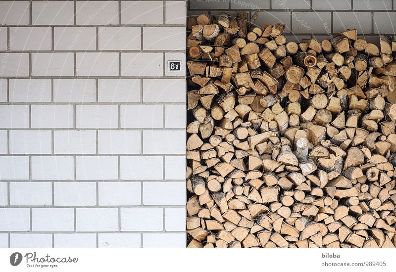 !Trash! ¦ Die Heizperiode hat begonnen Winter Stein Holz Umwelt Holzbeige Brennholz Hausmauer Mauer Brennstoff Natur Symbole & Metaphern Strukturen & Formen