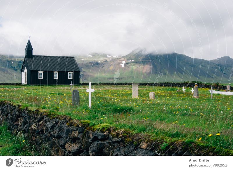 Island Kirche Ferien & Urlaub & Reisen Tourismus Ausflug Abenteuer Ferne Natur Landschaft Himmel Wolken Klima schlechtes Wetter Garten Wiese Hügel Felsen