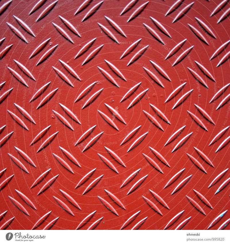 Strukturen und Formen Fassade Blech Metall Linie rot Symmetrie Farbfoto Außenaufnahme abstrakt Muster Strukturen & Formen Menschenleer Tag Kontrast