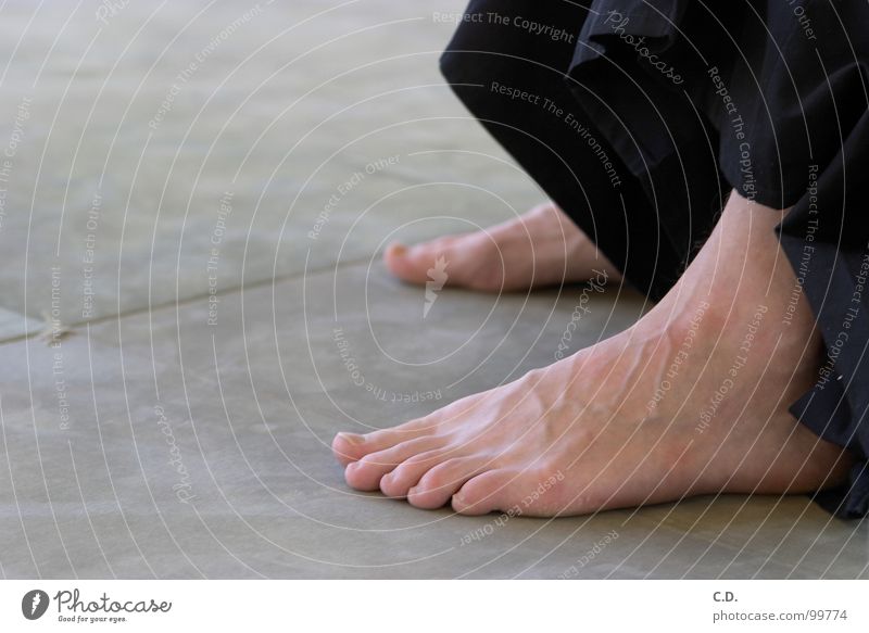nach dem Training Zehen Gelenk Matten Gefäße grün schwarz Mensch Fuß Haut Barfuß
