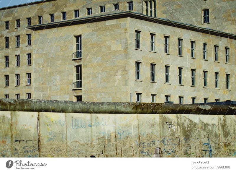 Mauern des Terrors Sightseeing Berlin-Mitte Bürogebäude Fassade Sehenswürdigkeit Berliner Mauer authentisch historisch Stimmung Schutz Politik & Staat